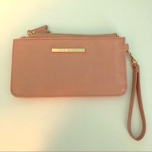 👛 Steve Madden Blush Pink Wristlet w/ Gold Detail